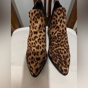 Mule Sz 8.5 Leopard Print Booties VGUC😊😊